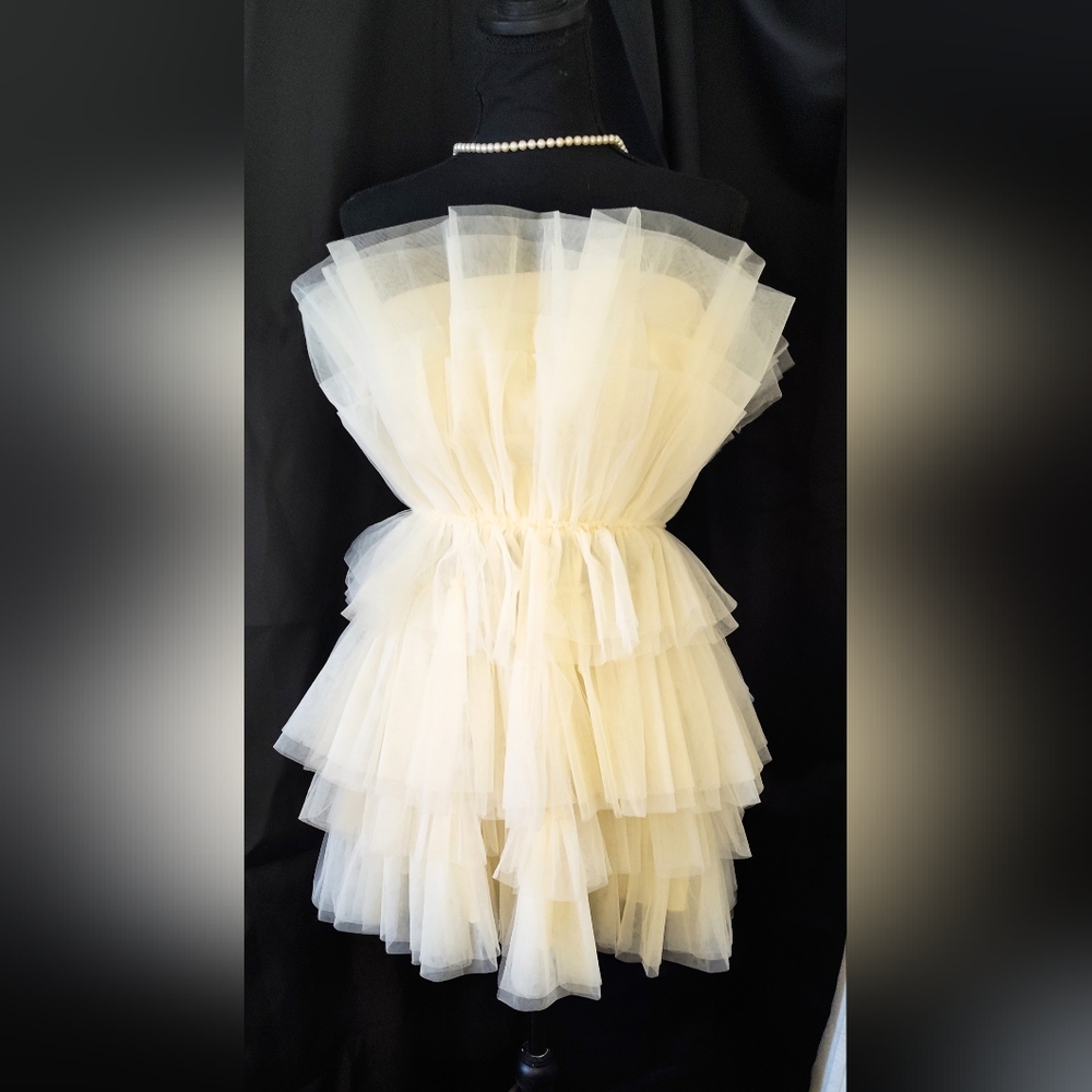 Elegant Cream Strapless Mini Dress